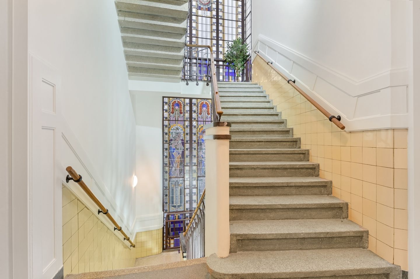 Foto 19 van Crooswijksesingel 18-B