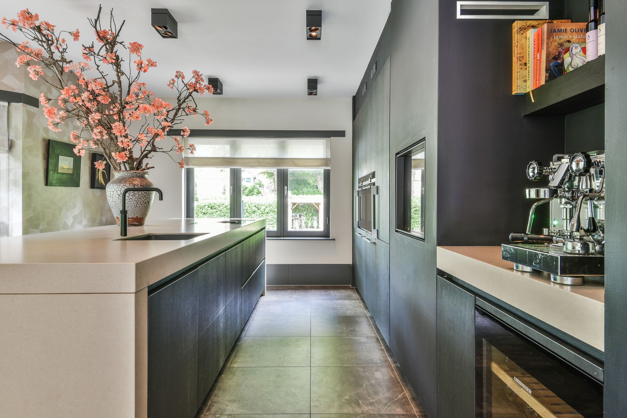 Photo 12 of Torenlaan 35