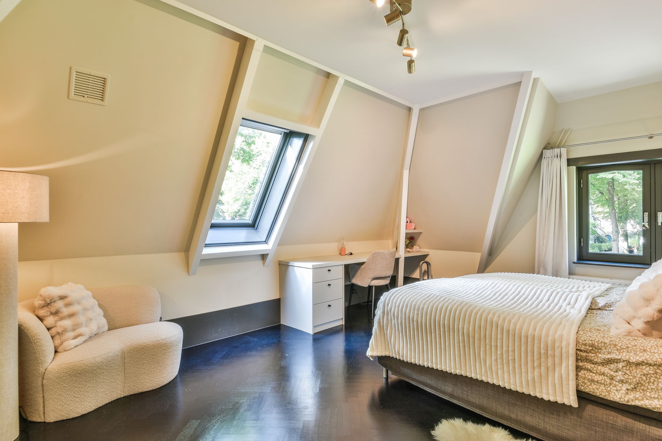 Photo 24 of Torenlaan 35