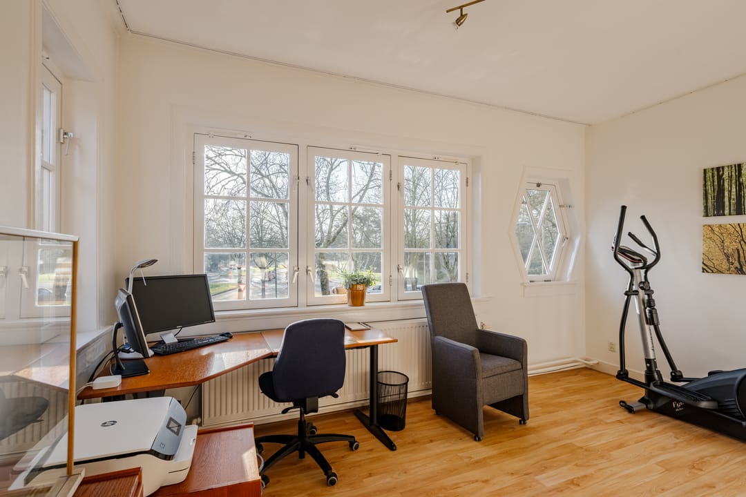 Photo 37 of Valkenburgerlaan 1