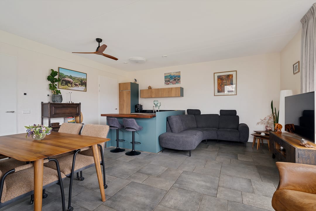 Photo 11 of Teunisbloem 4