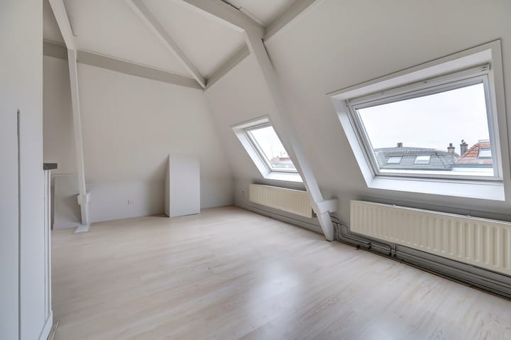 Foto 5 van Staringstraat 14-1