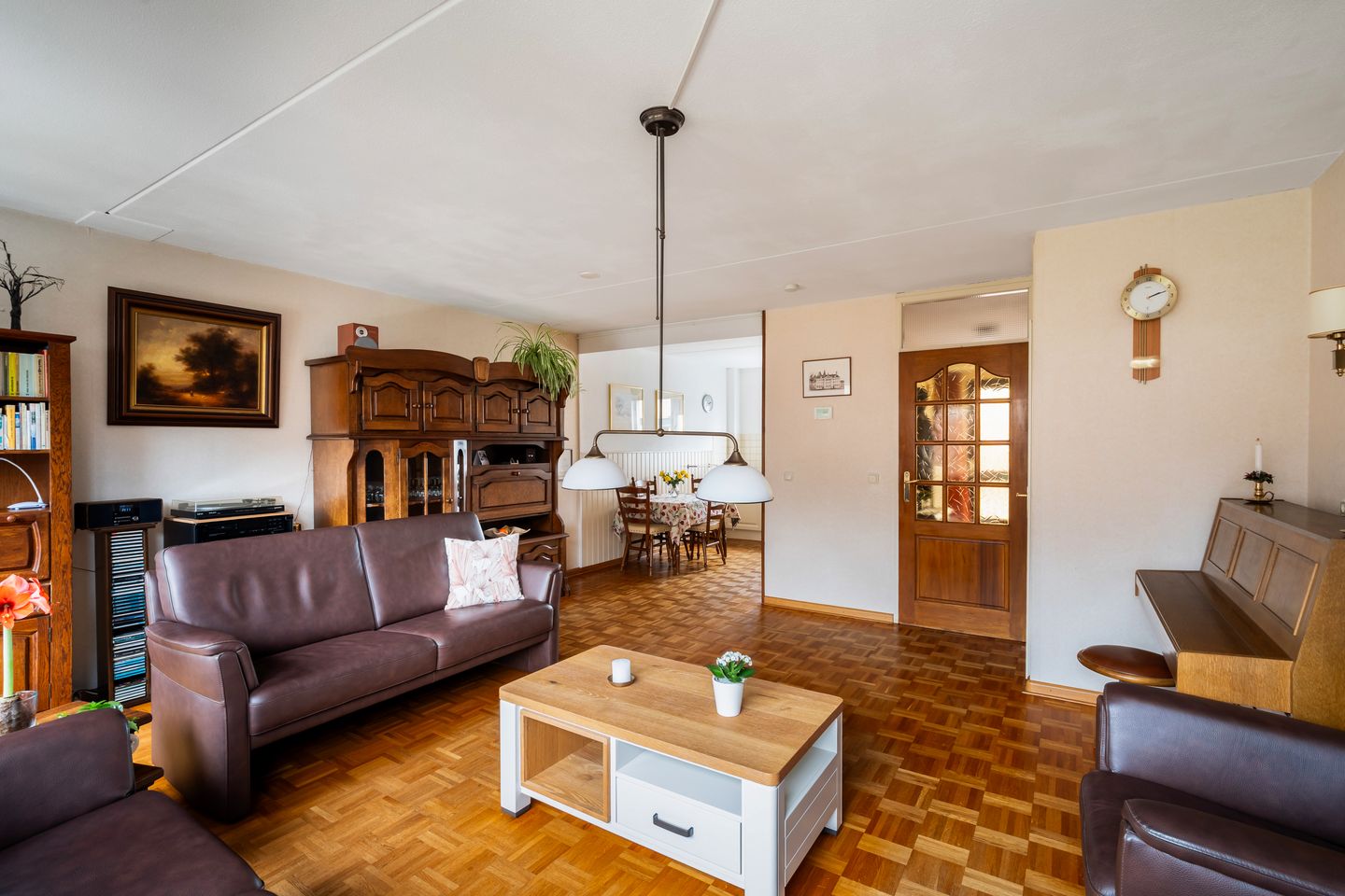 Foto 4 van Glanswit 15