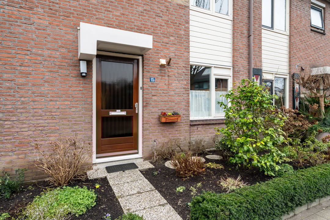 Foto 7 van Glanswit 15