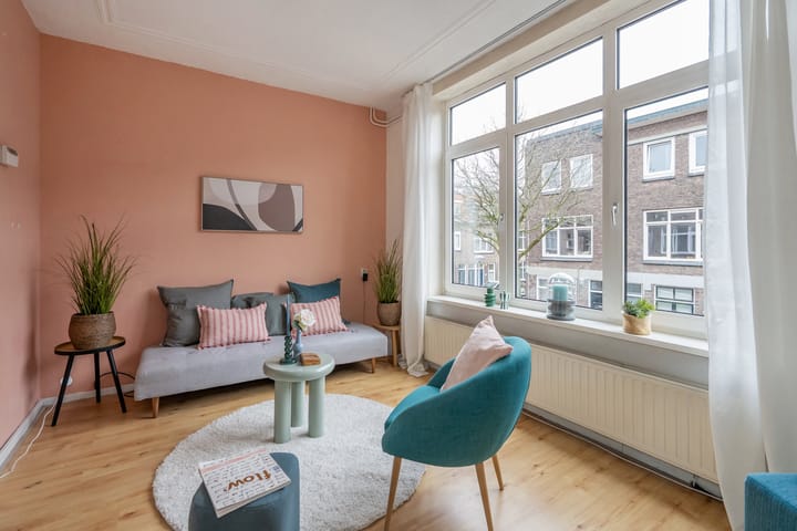 Photo 2 of Isaäk Hoornbeekstraat 8