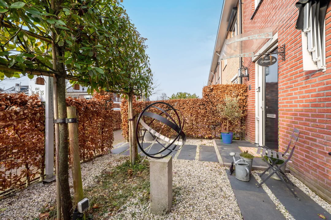 Foto 7 van Mennestraat 54