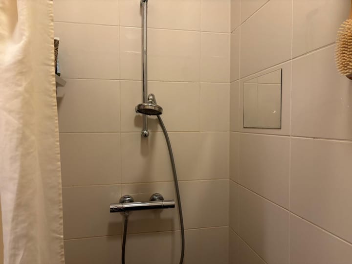 Photo 18 of Valkenboslaan 92-A