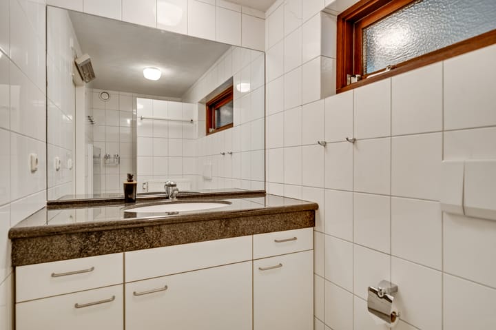 Photo 25 of Valkenlaan 17