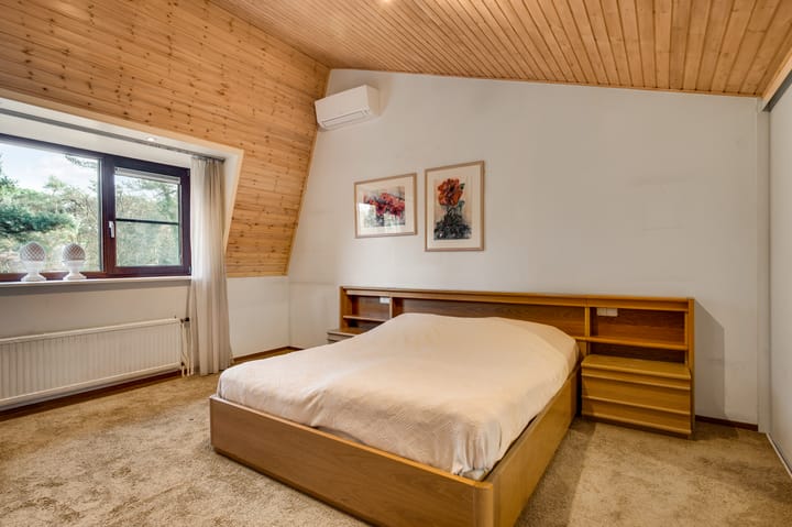 Photo 30 of Valkenlaan 17