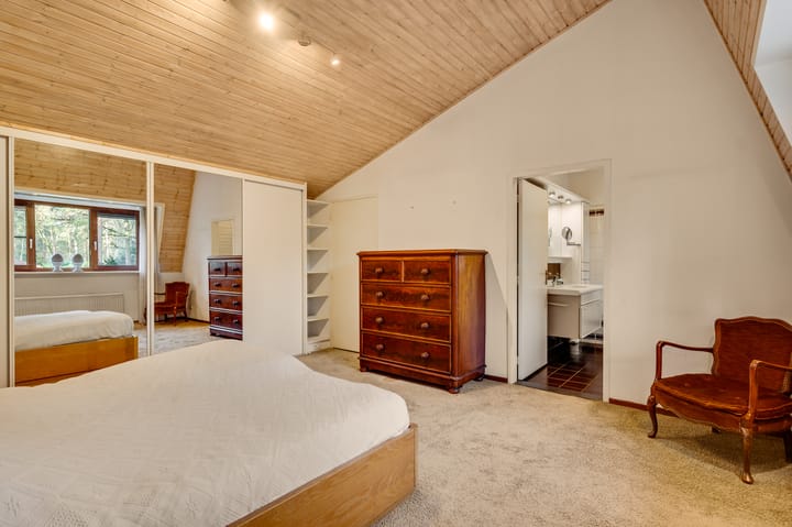 Photo 31 of Valkenlaan 17