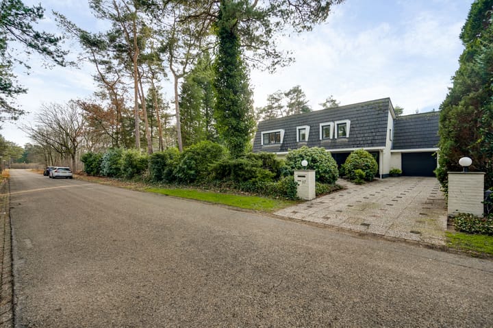 Photo 55 of Valkenlaan 17