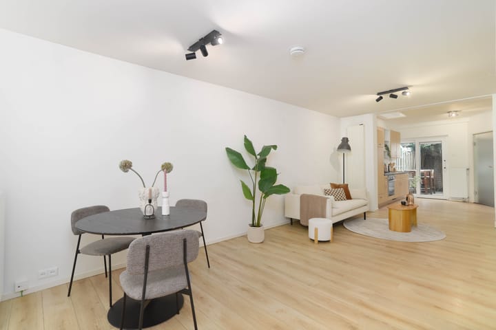 Photo 5 of Narcisstraat 37