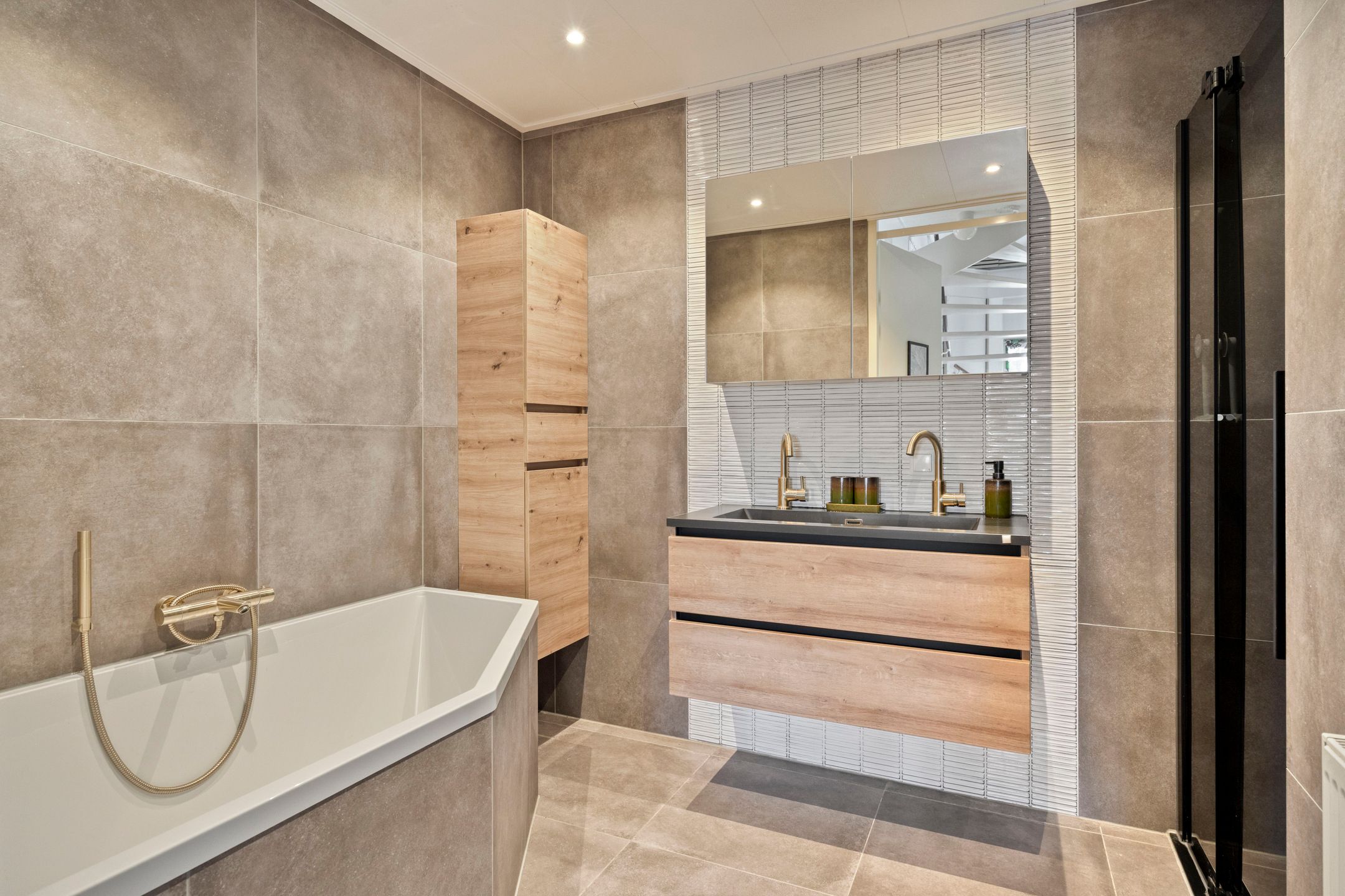 Photo 36 of Garnizoenstraat 11