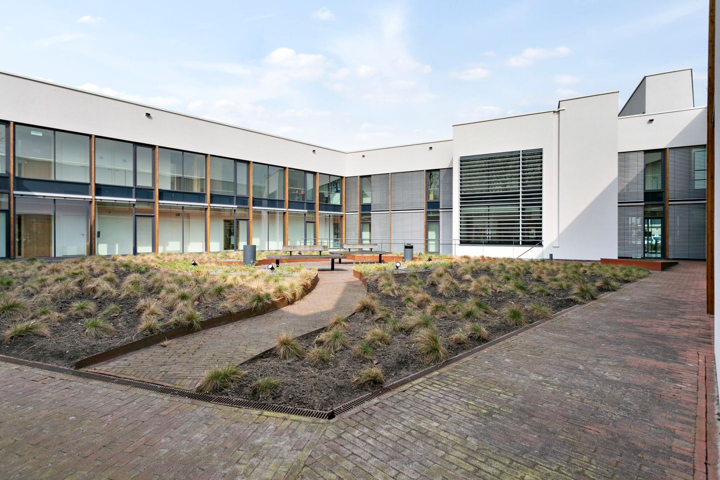 View photo 2 of Kerkwerve 44-58