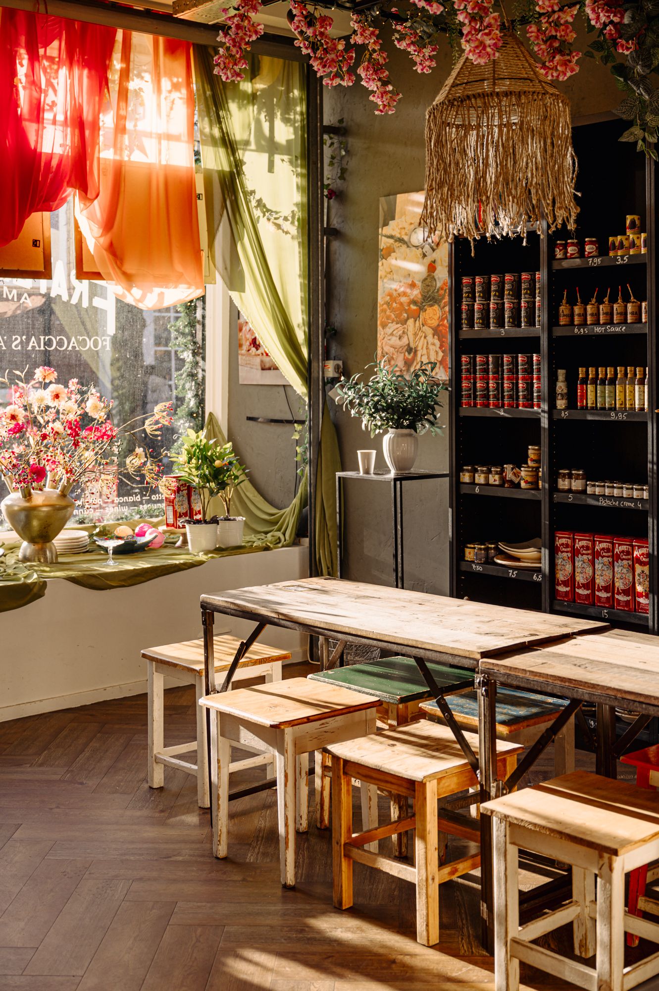 Bekijk foto 5 van Haarlemmerstraat 60-H