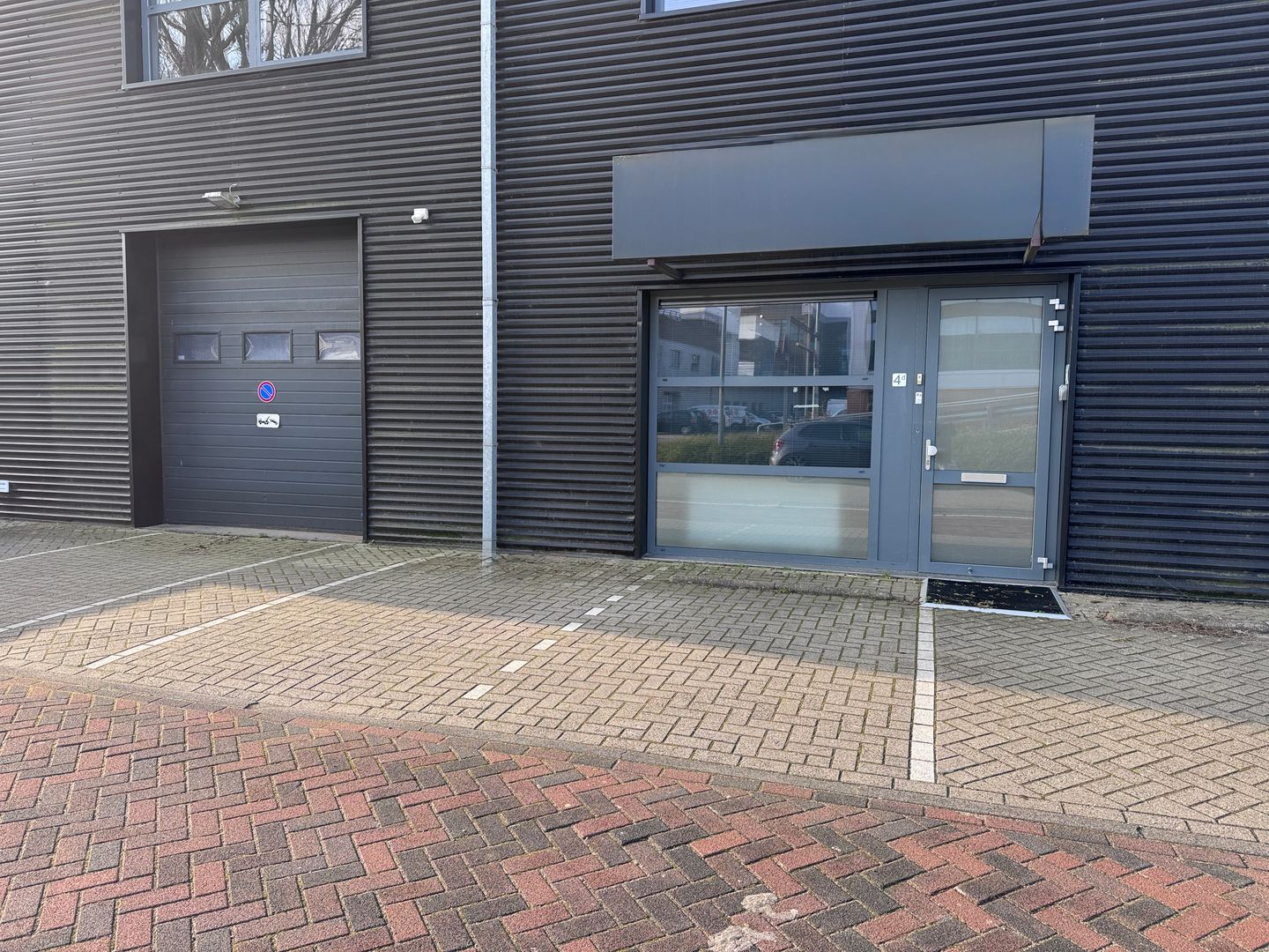 Bekijk foto 2 van Einthovenstraat 4-D