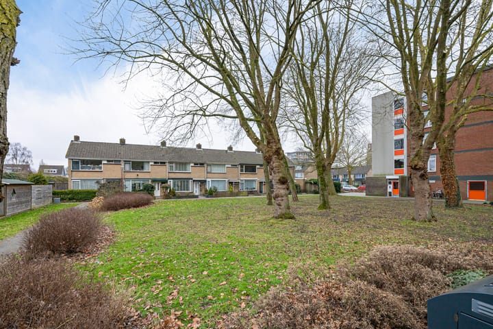 Photo 2 of Sluyterslaan 457