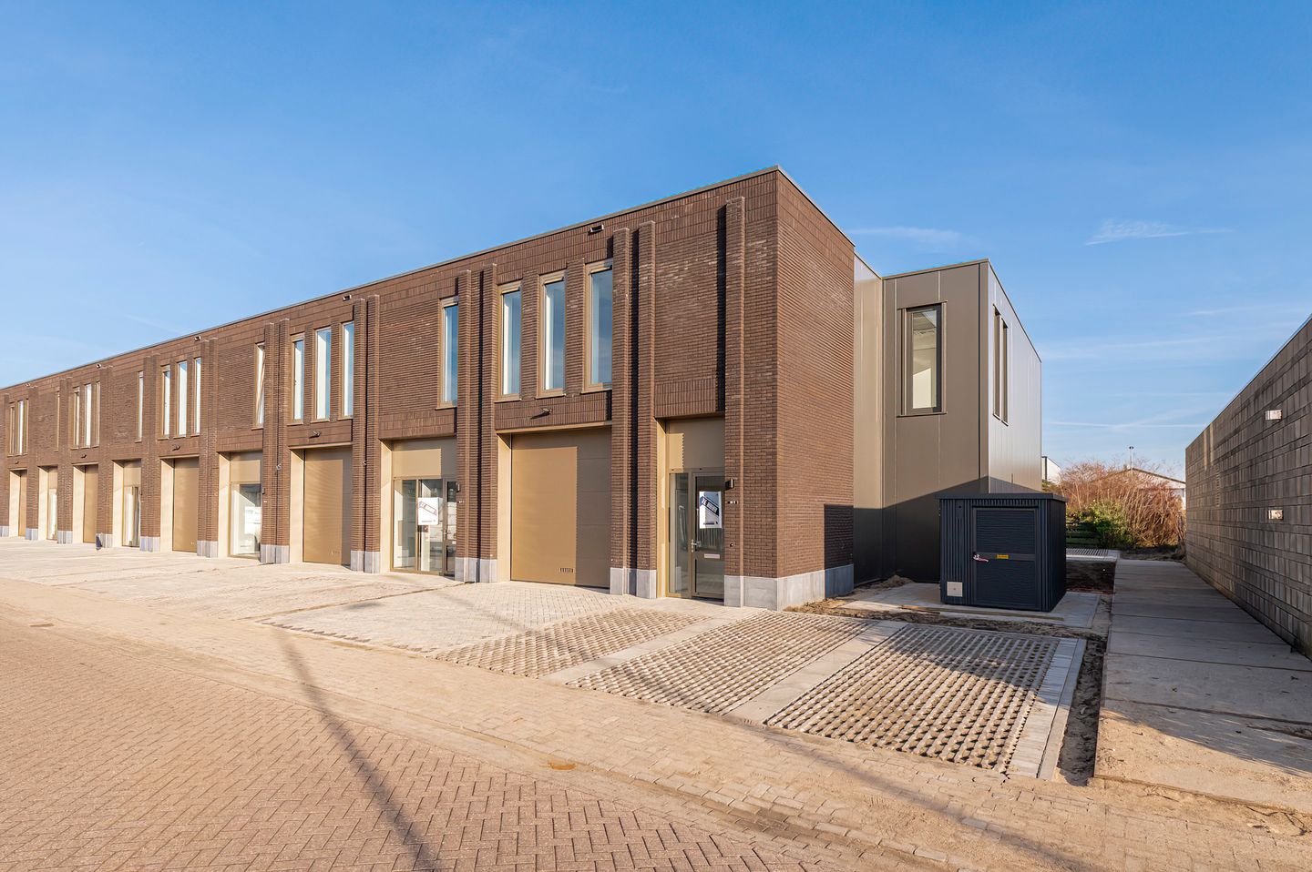 Bekijk foto 1 van Textielweg 16-05