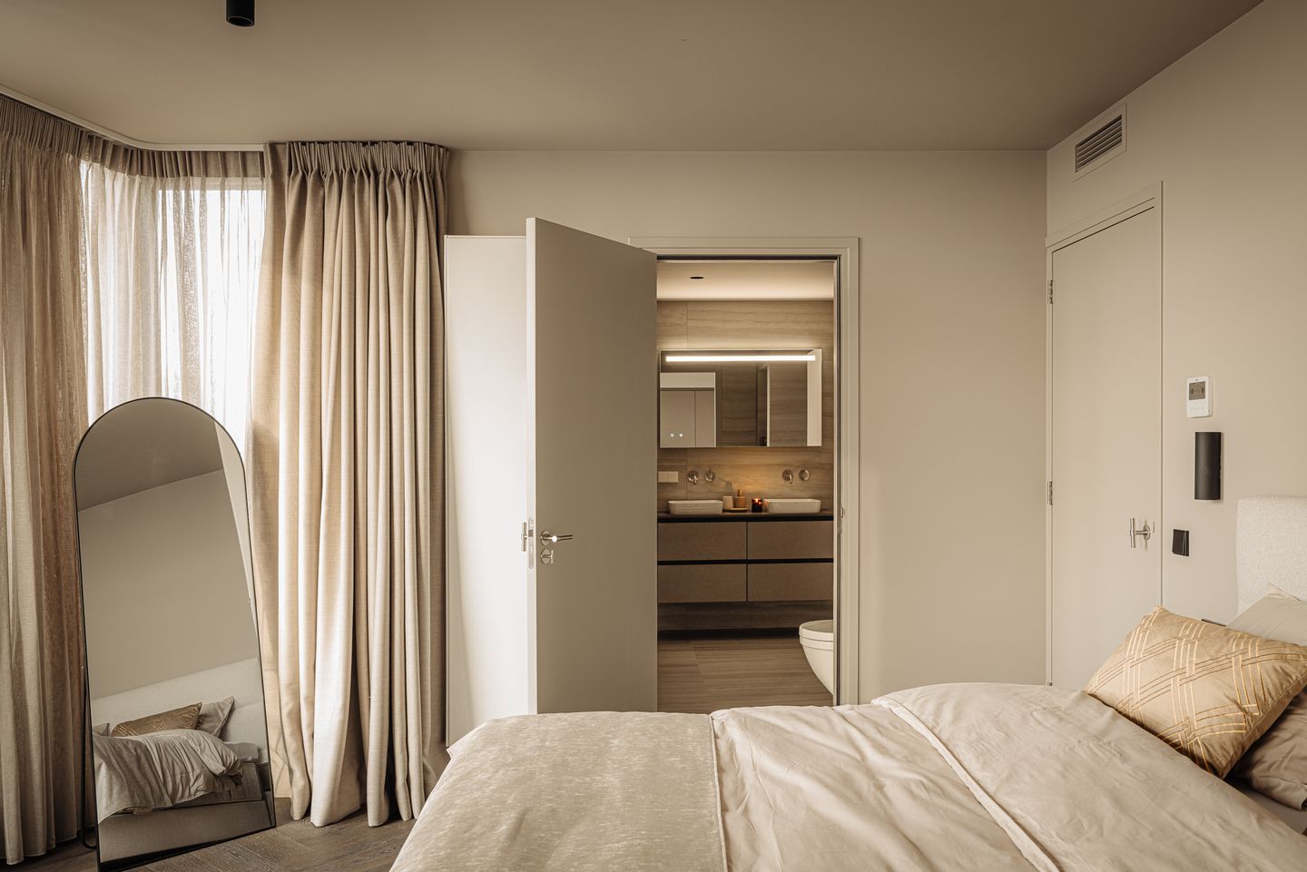 Foto 19 van Van Leijenberghlaan 96