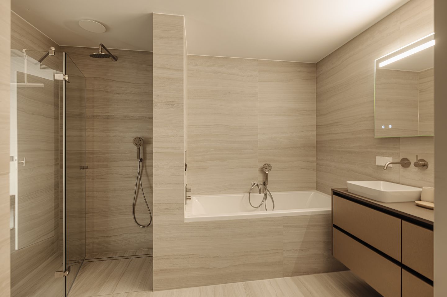 Foto 20 van Van Leijenberghlaan 96