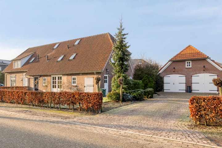 Photo 1 of Stationsstraat 27-A