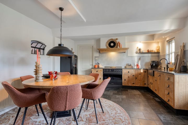 Photo 10 of Stationsstraat 27-A