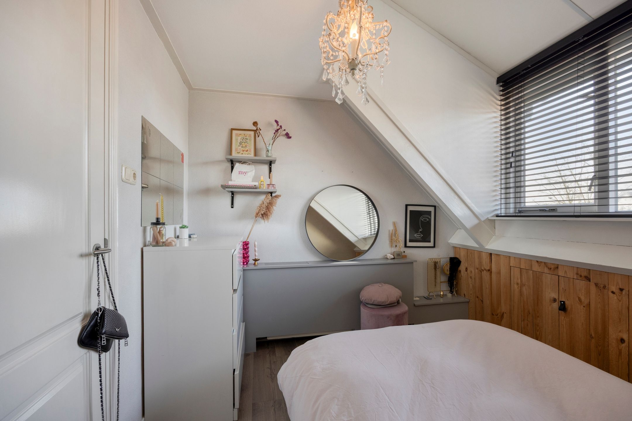 Foto 33 van Stationsstraat 27-A