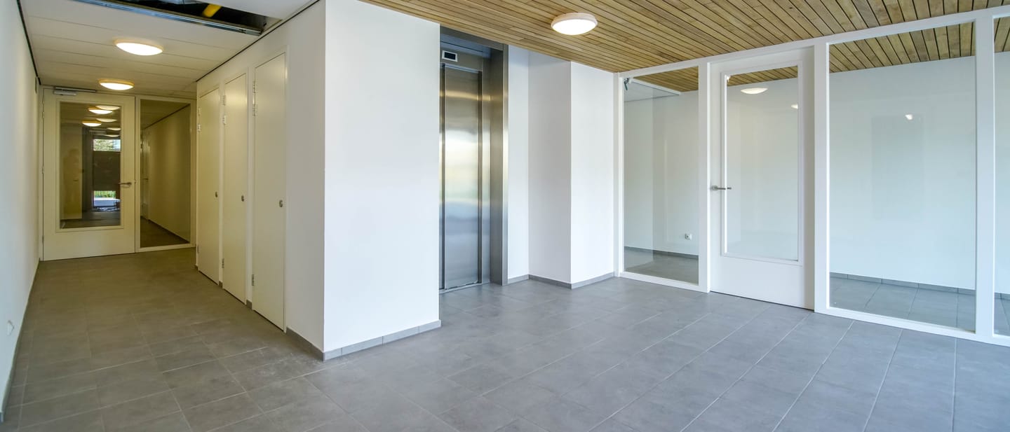 Photo 10 of Oostdijk 15-B6