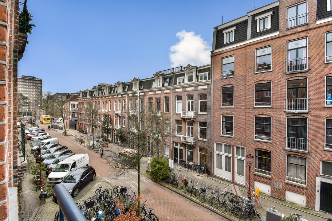 Photo 7 of Brederodestraat 22-2