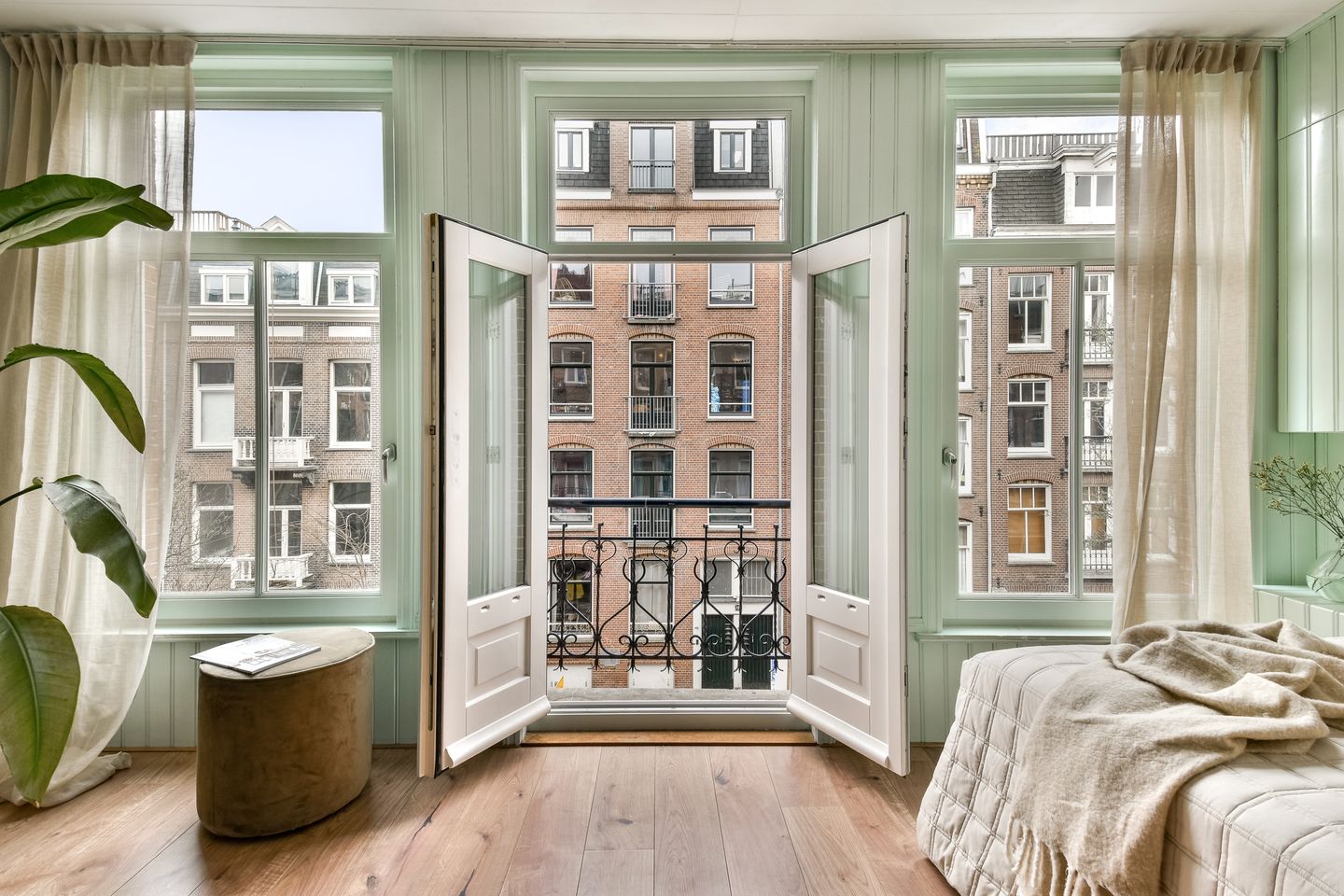 Photo 5 of Brederodestraat 22-2