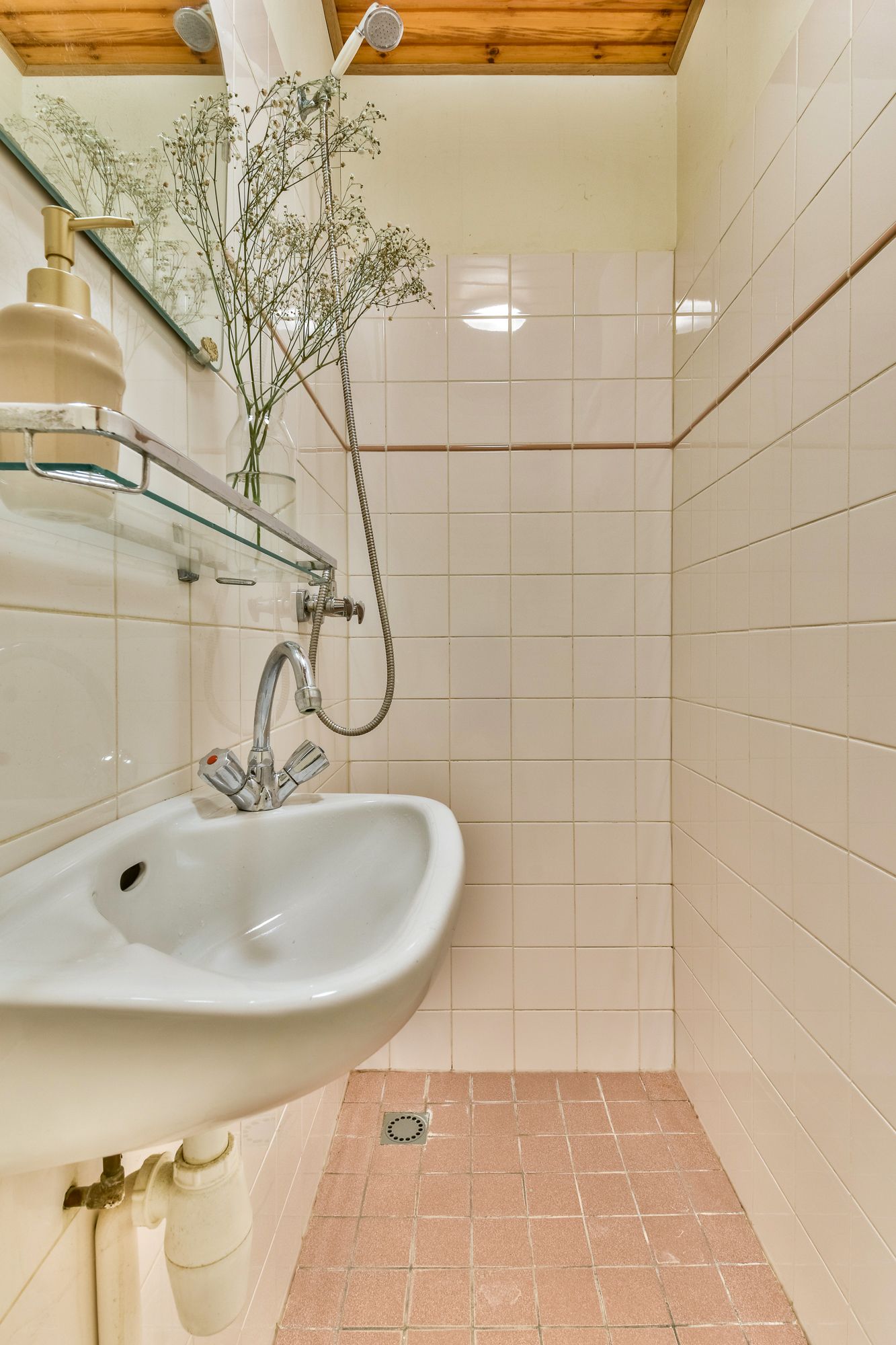 Photo 24 of Brederodestraat 22-2