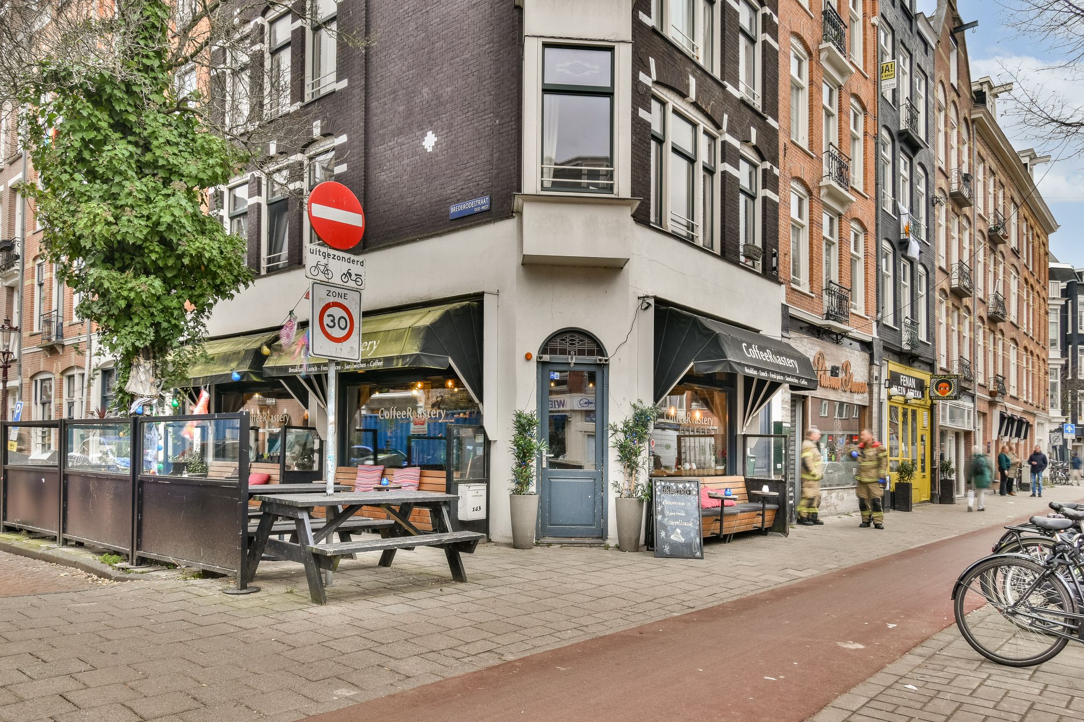 Photo 27 of Brederodestraat 22-2