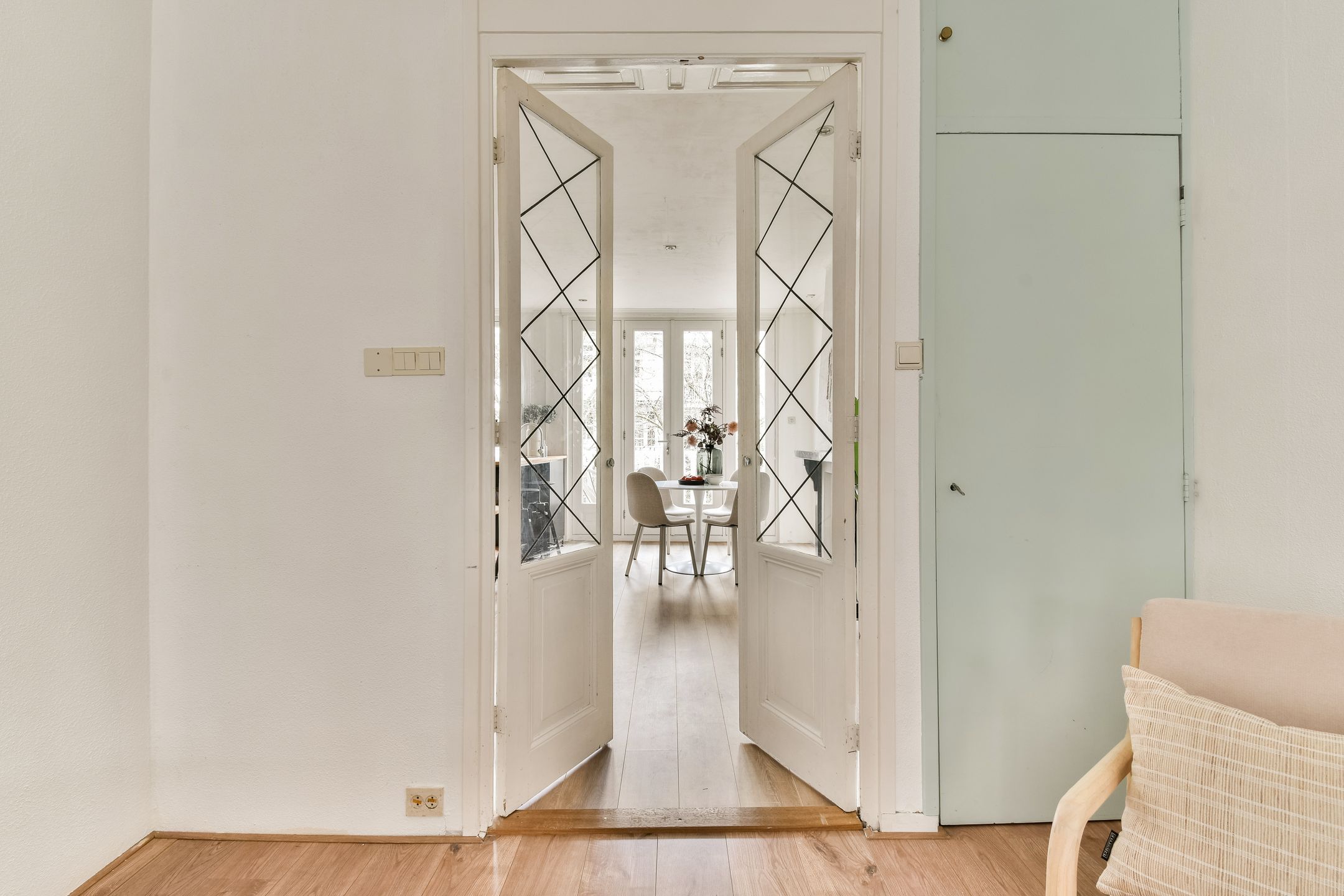 Photo 12 of Brederodestraat 22-2