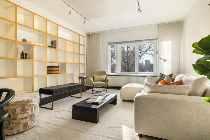 Photo 4 of Surinameplein 10-H