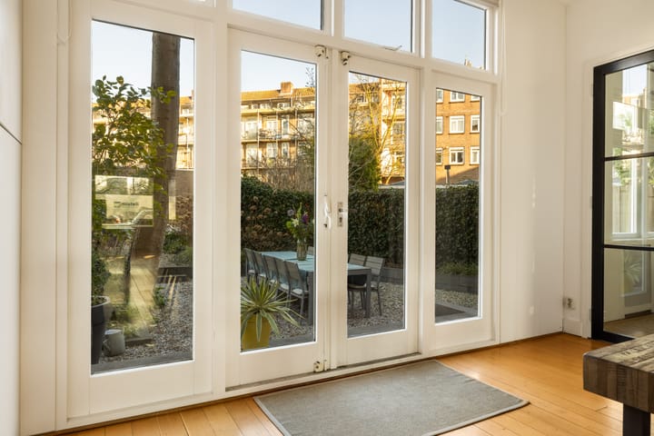 Photo 59 of Surinameplein 10-H