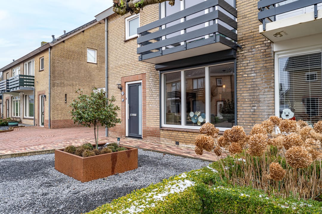 Foto 73 van Zuster Dielsstraat 5