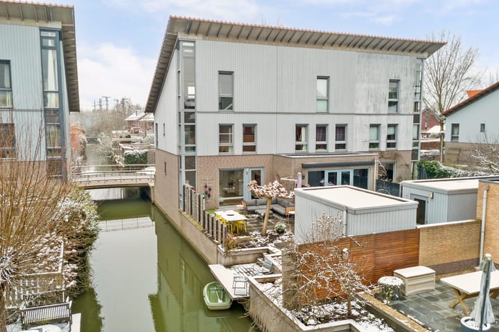 Photo 2 of Dotterbloemkade 34