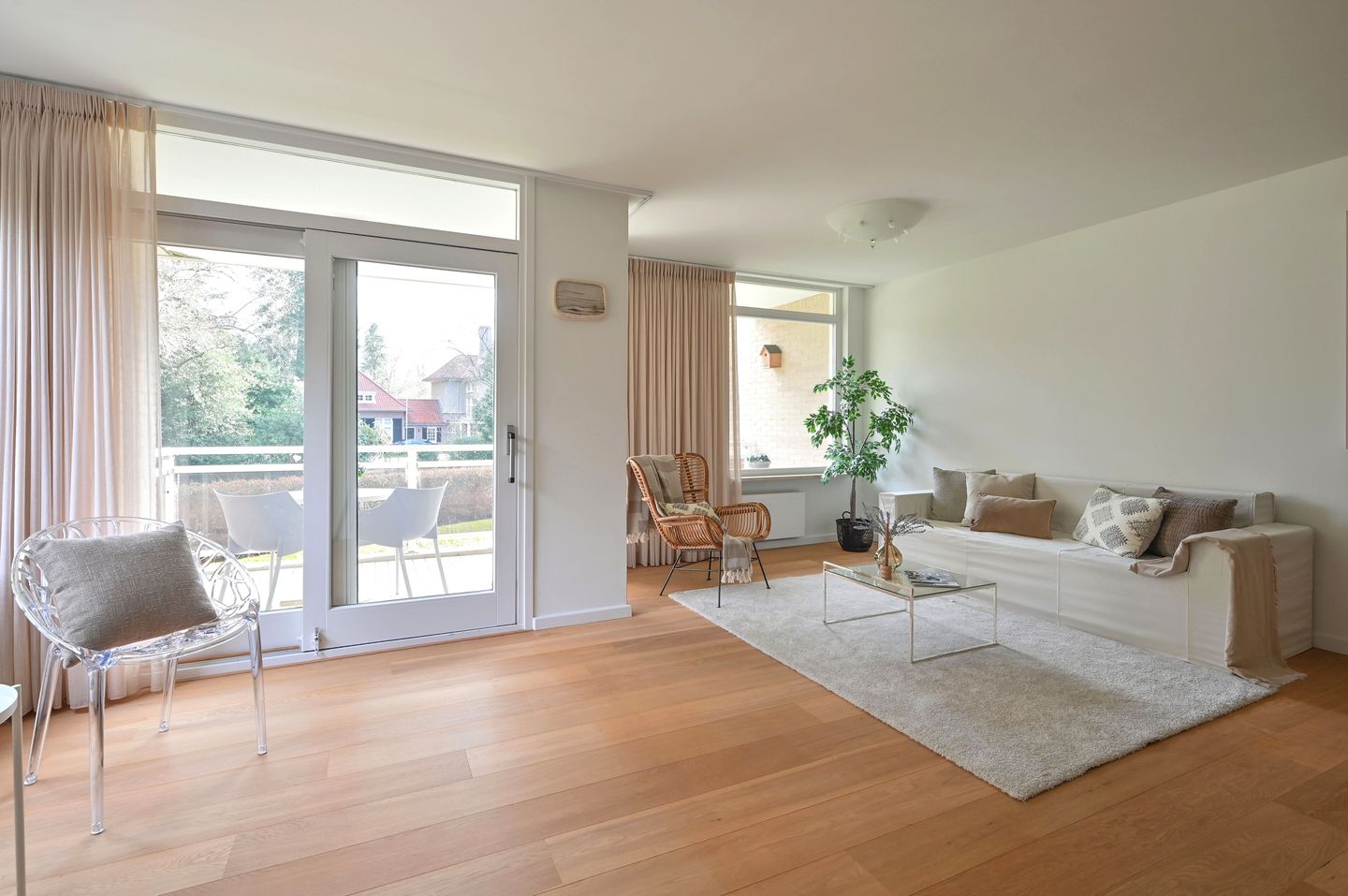 Foto 4 van Julianalaan 4-0102