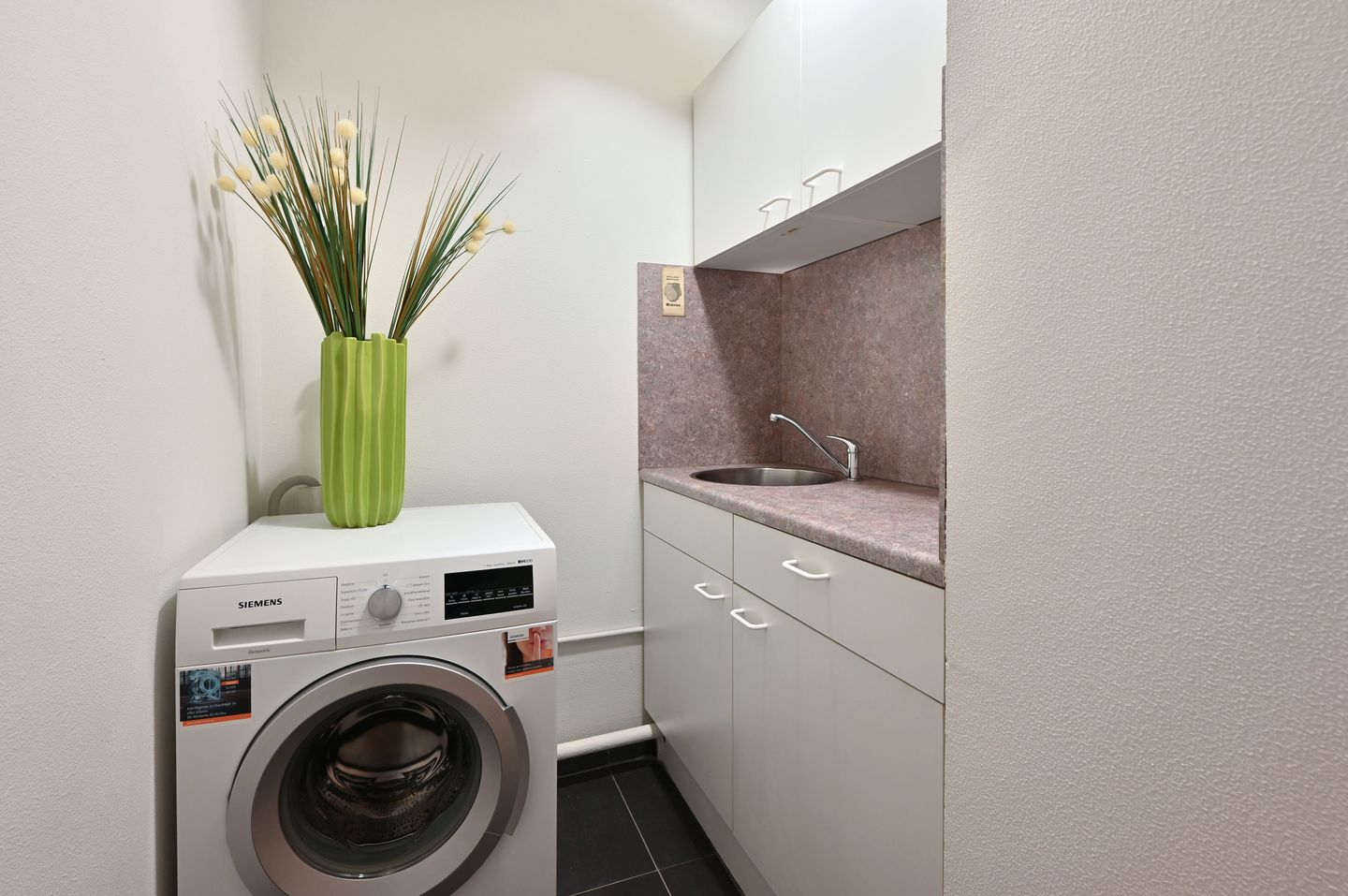 Foto 14 van Julianalaan 4-0102