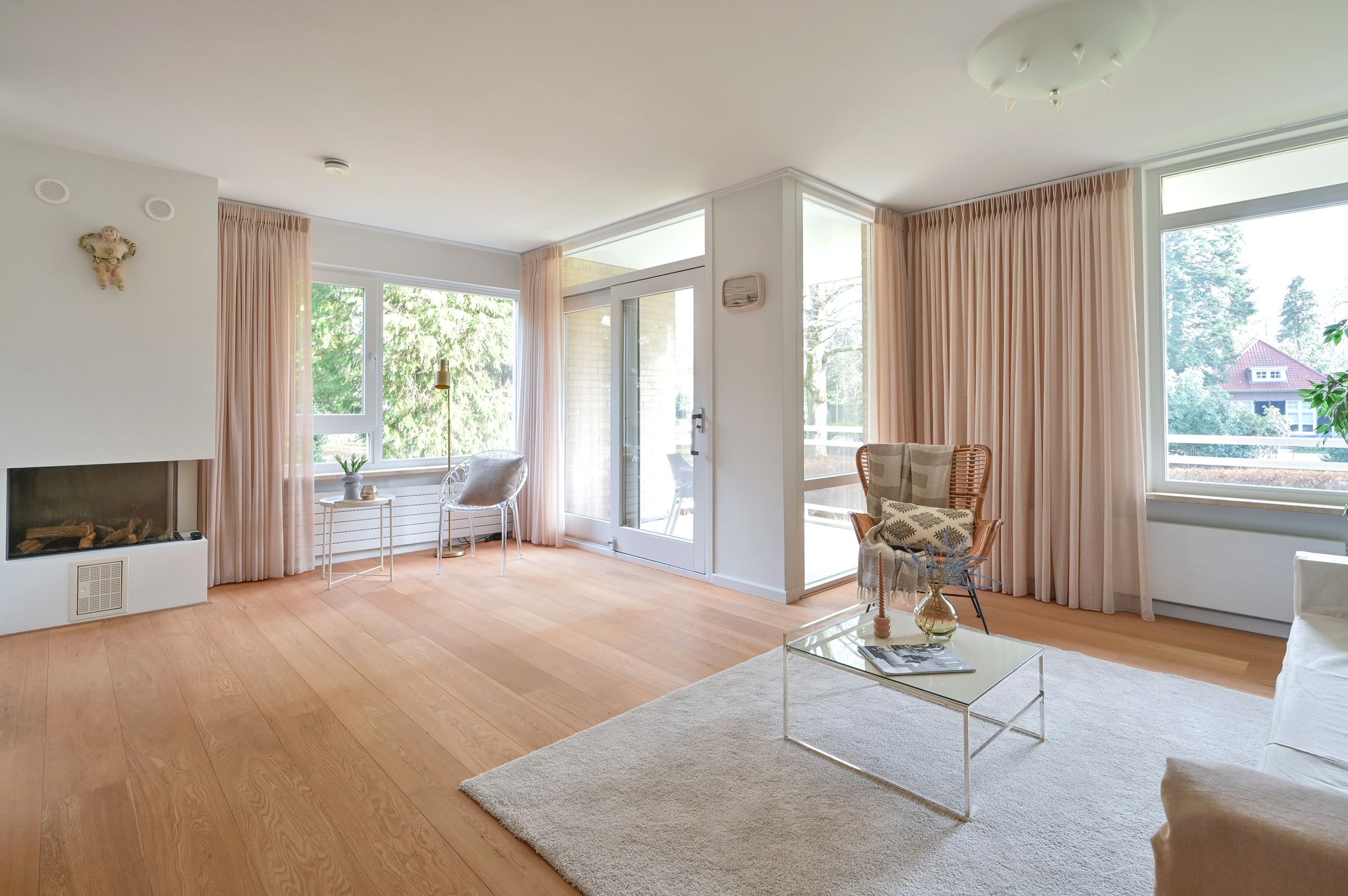 Foto 3 van Julianalaan 4-0102