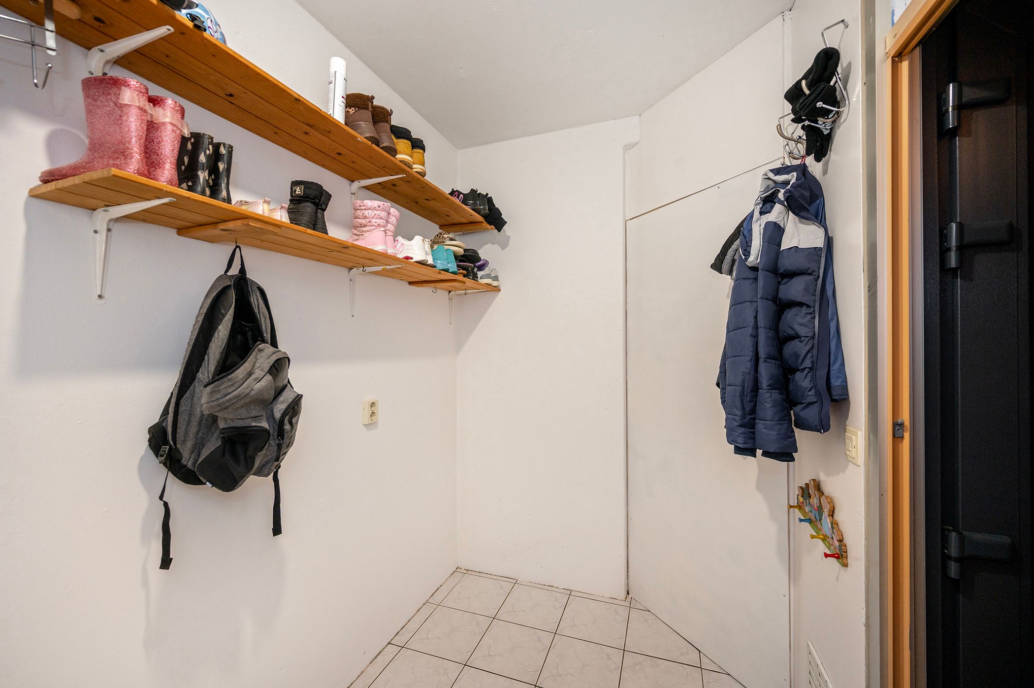 Photo 9 of Kamelenspoor 416