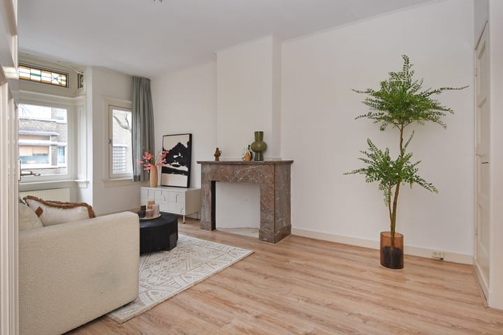 Photo 8 of Van Heutszstraat 161