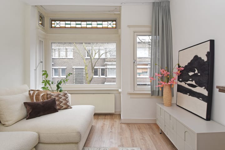 Photo 13 of Van Heutszstraat 161