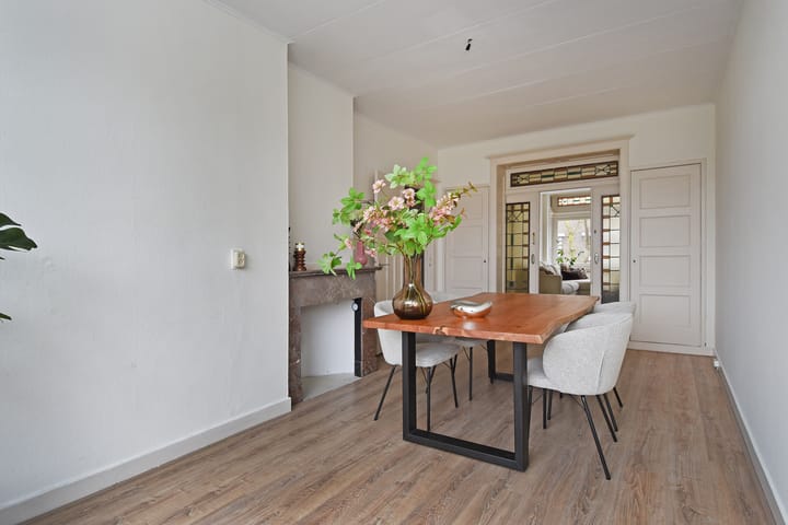 Photo 21 of Van Heutszstraat 161