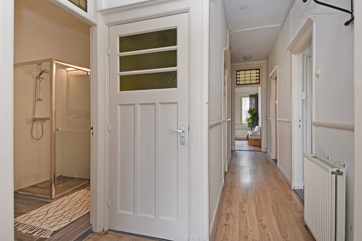 Photo 32 of Van Heutszstraat 161