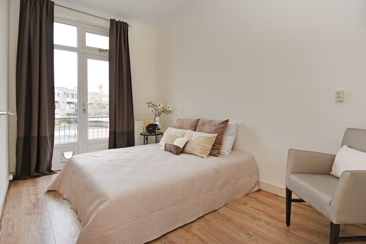 Photo 37 of Van Heutszstraat 161