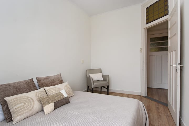 Photo 38 of Van Heutszstraat 161