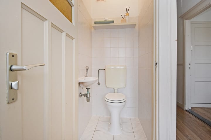 Photo 41 of Van Heutszstraat 161