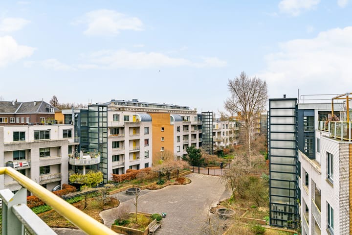 Photo 12 of Henriëtte Roland Holststraat 114