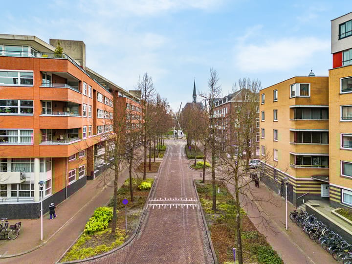 Photo 22 of Henriëtte Roland Holststraat 114